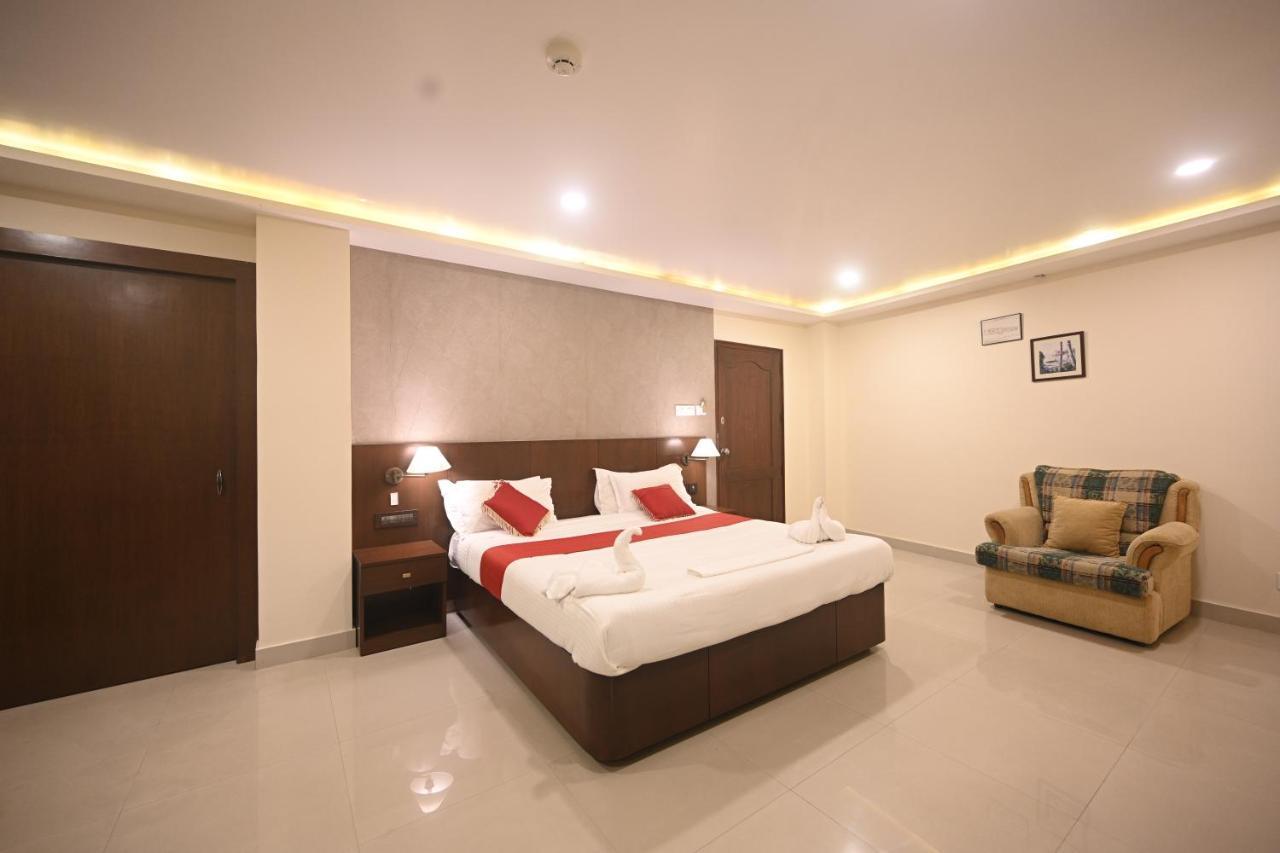 Hotel Bhagavath Gardens Chengannur Dış mekan fotoğraf