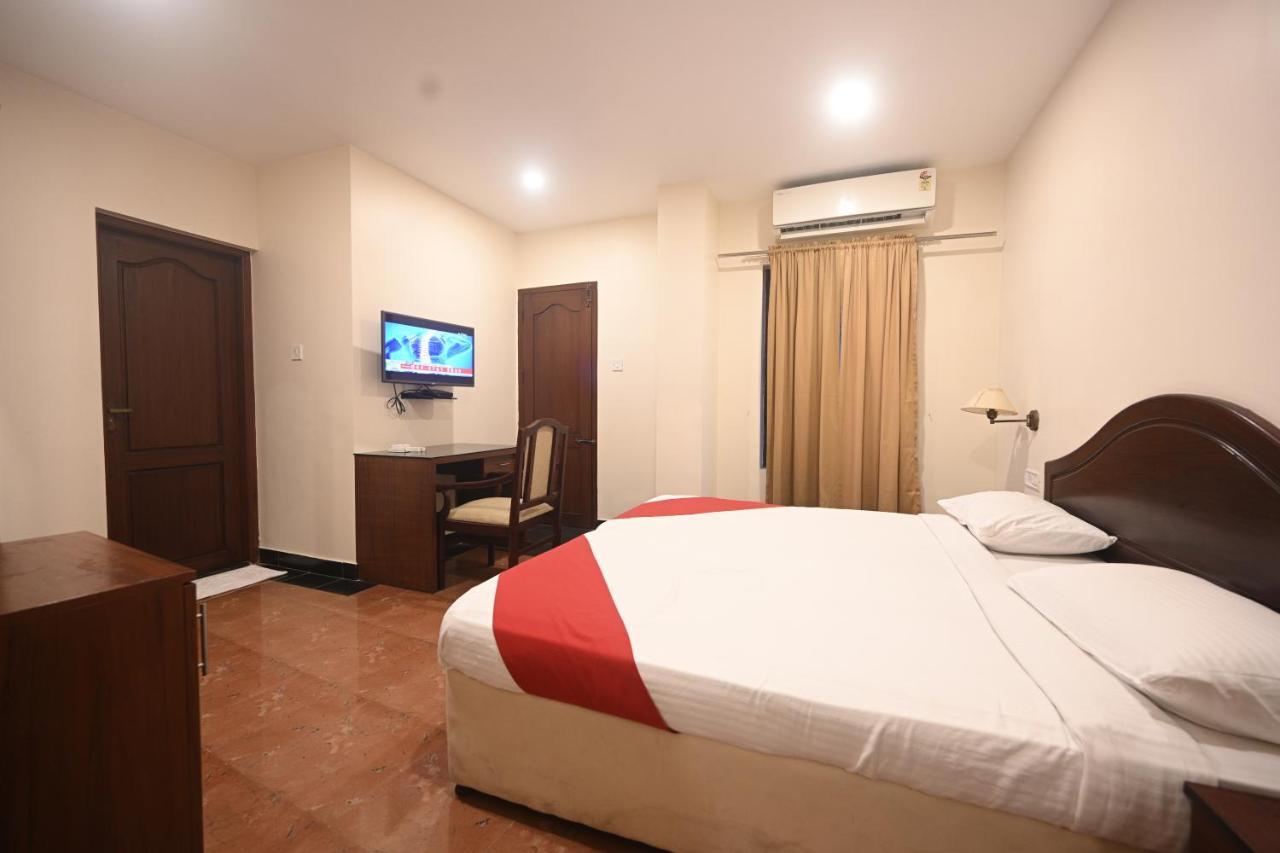 Hotel Bhagavath Gardens Chengannur Dış mekan fotoğraf
