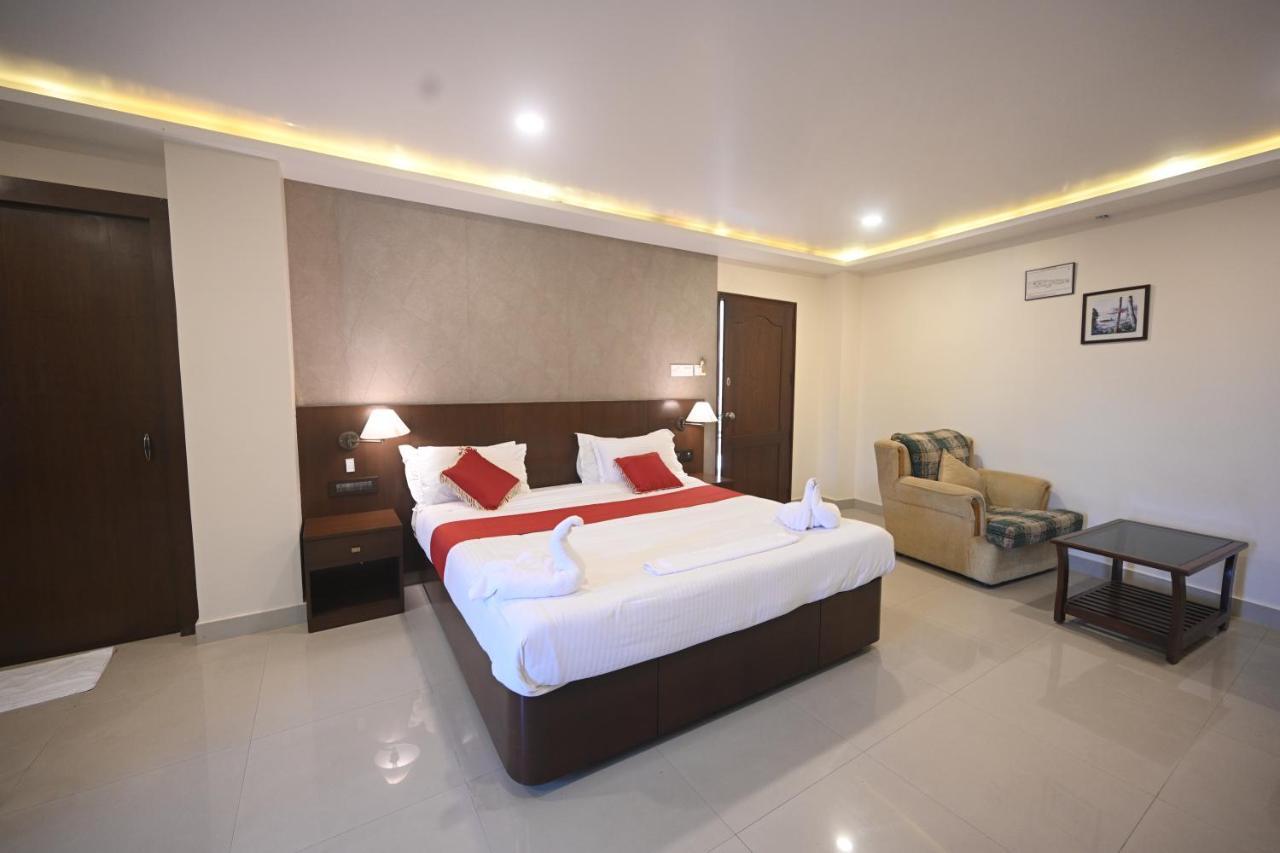 Hotel Bhagavath Gardens Chengannur Dış mekan fotoğraf