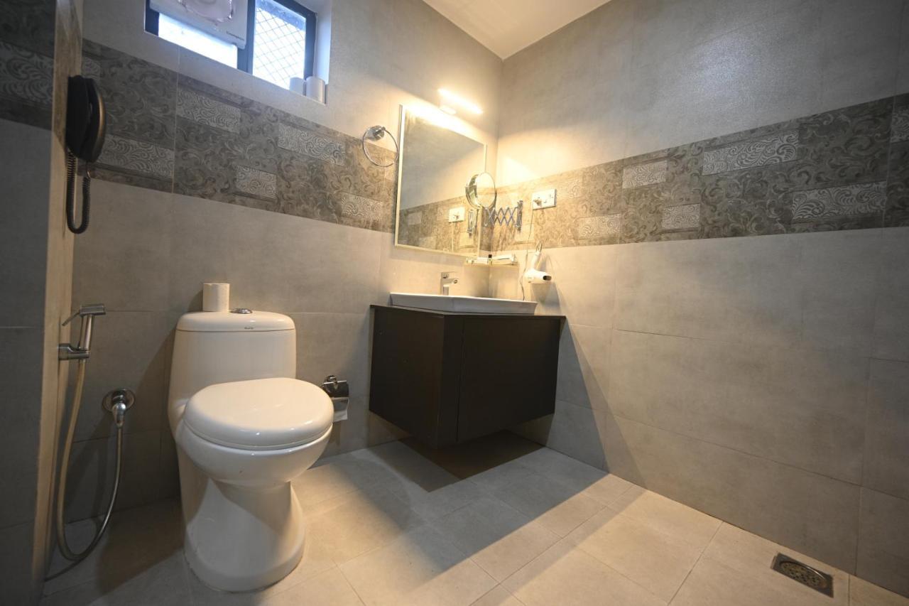 Hotel Bhagavath Gardens Chengannur Dış mekan fotoğraf