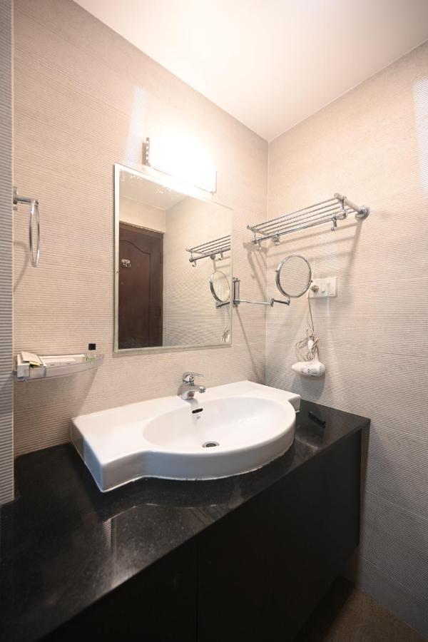 Hotel Bhagavath Gardens Chengannur Dış mekan fotoğraf